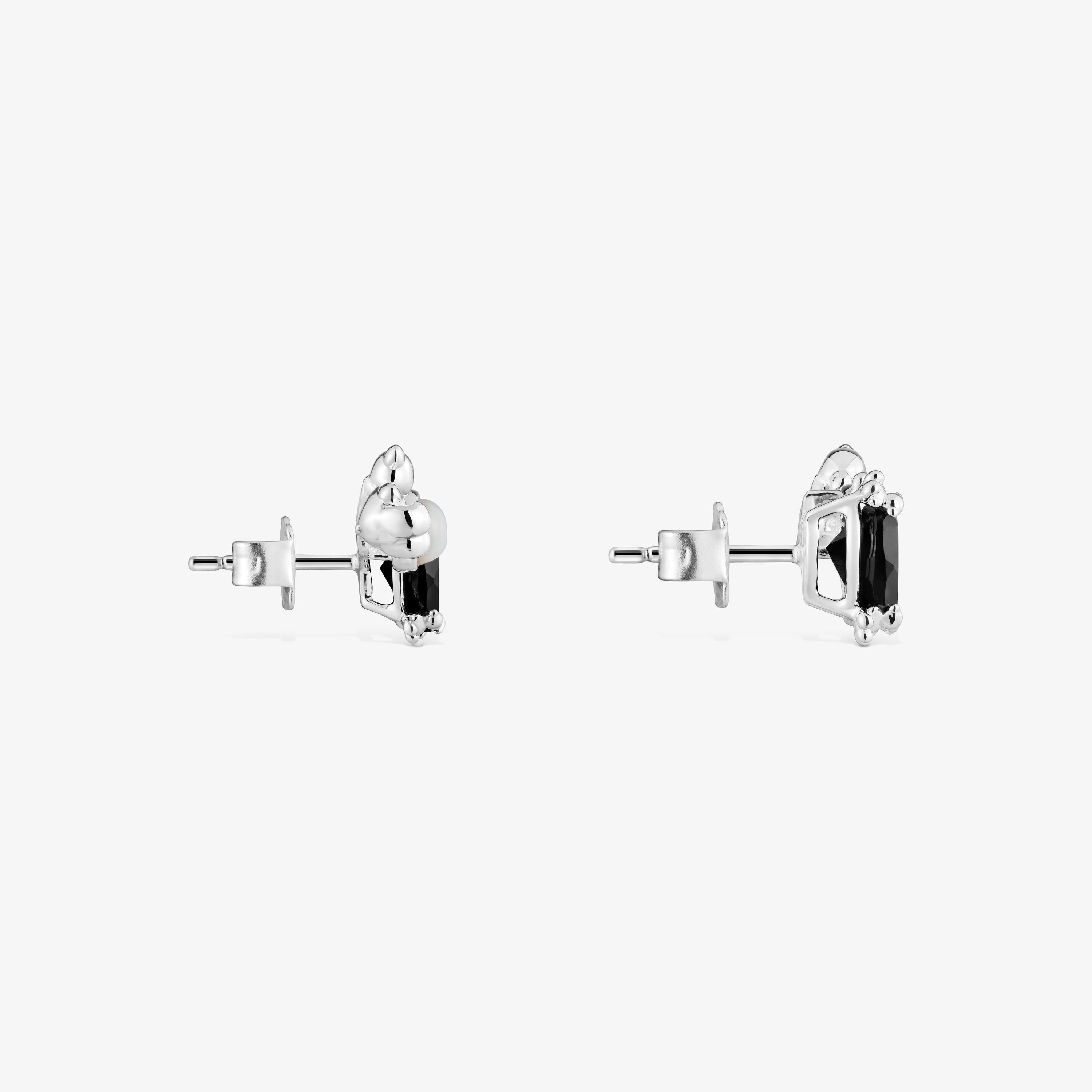 Silver Color Pills Climber earrings with bear and with onyx and mother-of-pearl