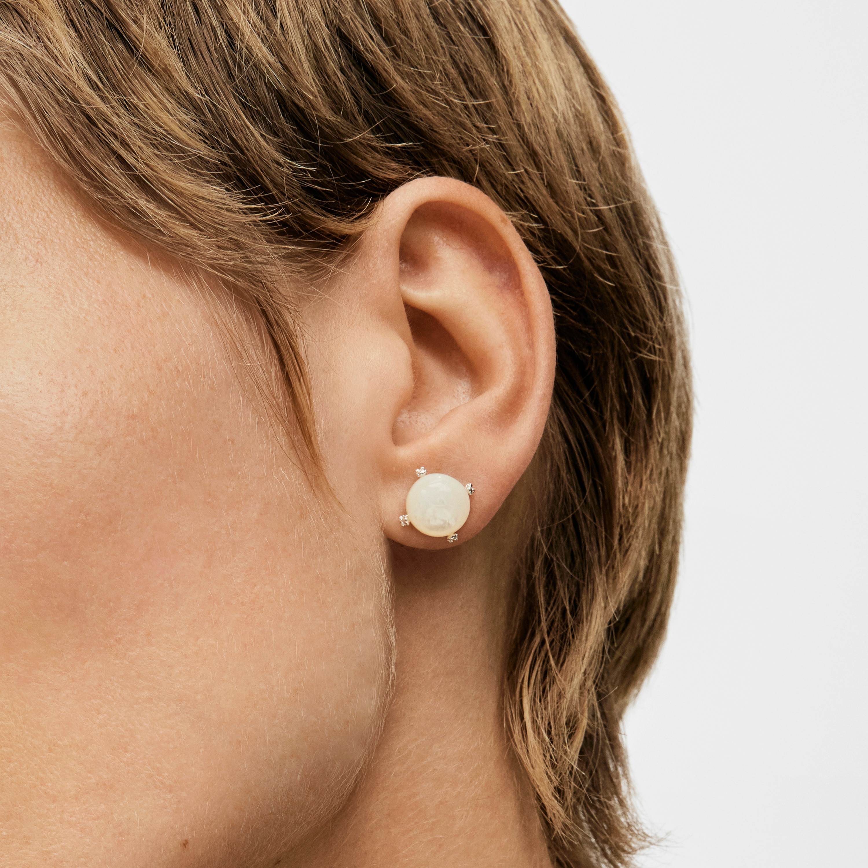 Silver Color Pills Earrings with mother-of-pearl
