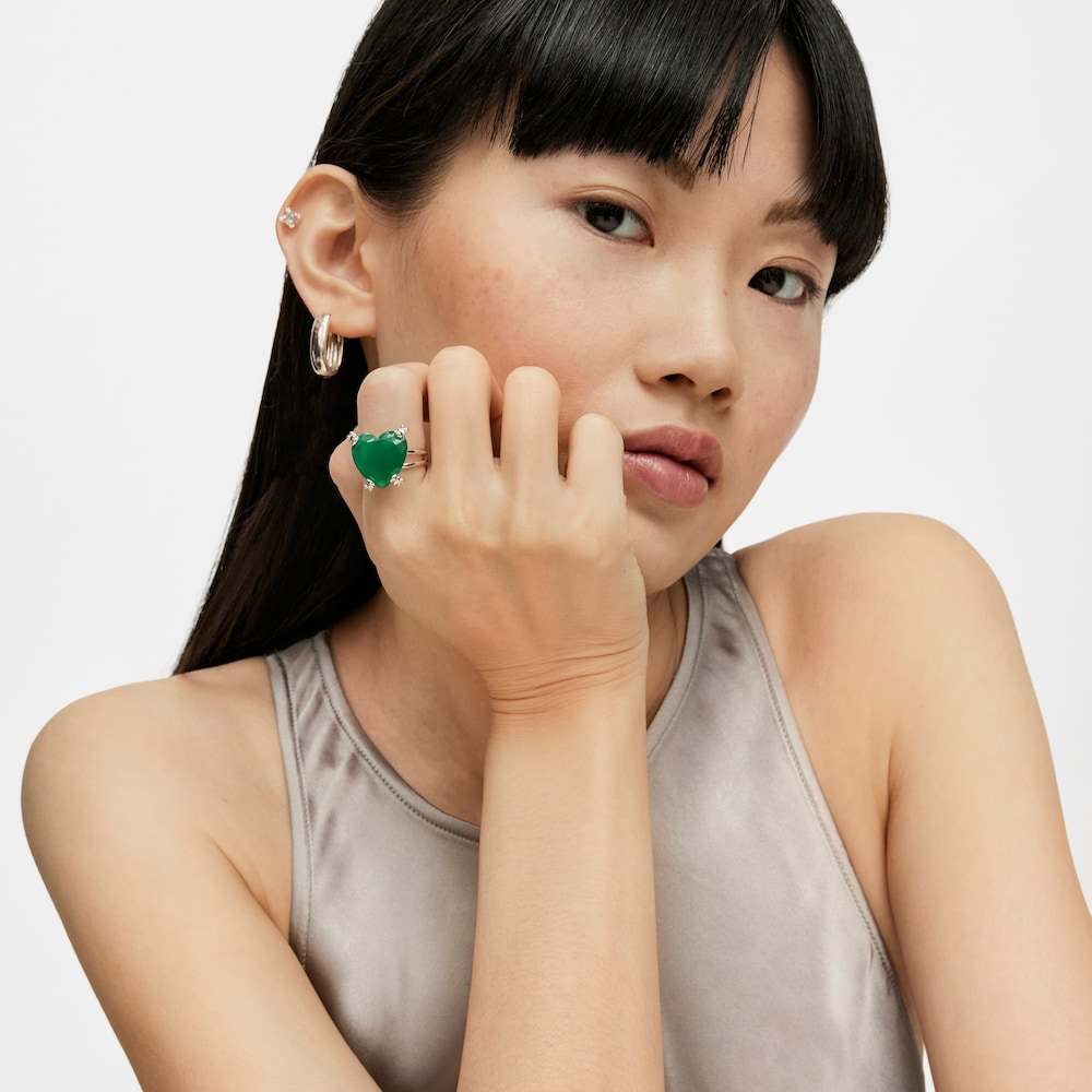 Silver Color Pills Heart ring with treated chalcedony