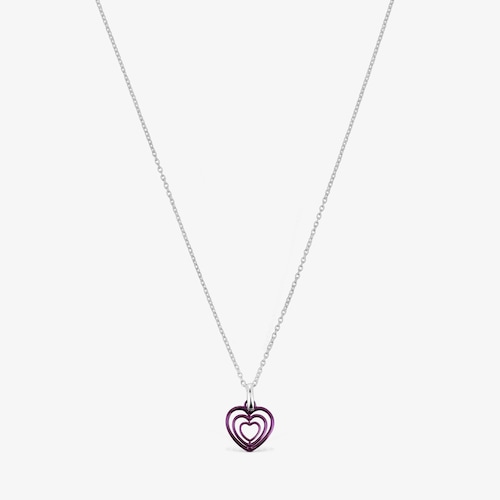 Strieborn&yacute; N&aacute;hrdeln&iacute;k s&nbsp;trojit&yacute;m srdcom z&nbsp;fialovej IP ocele Bickie