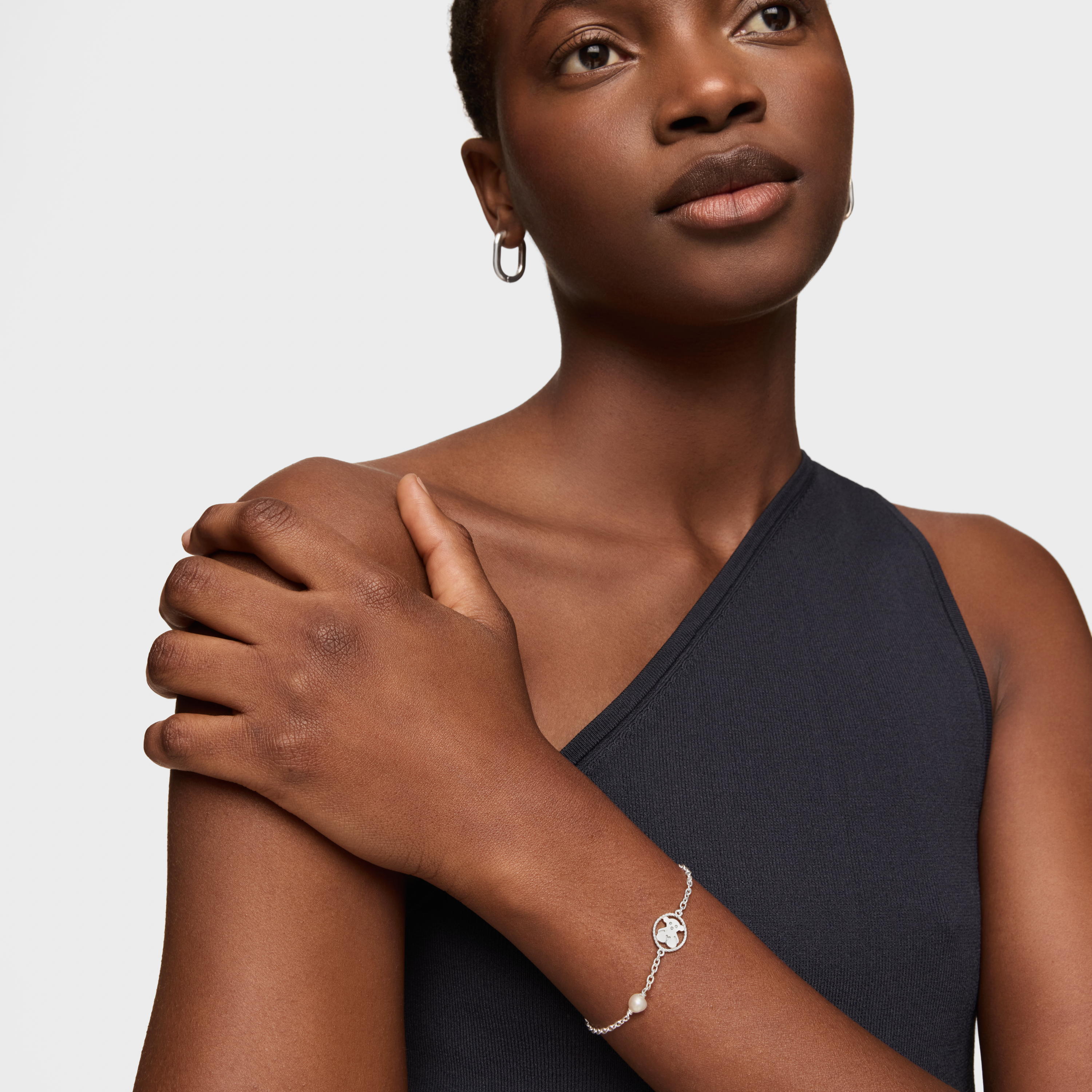 Silver Camee Bracelet with Pearl