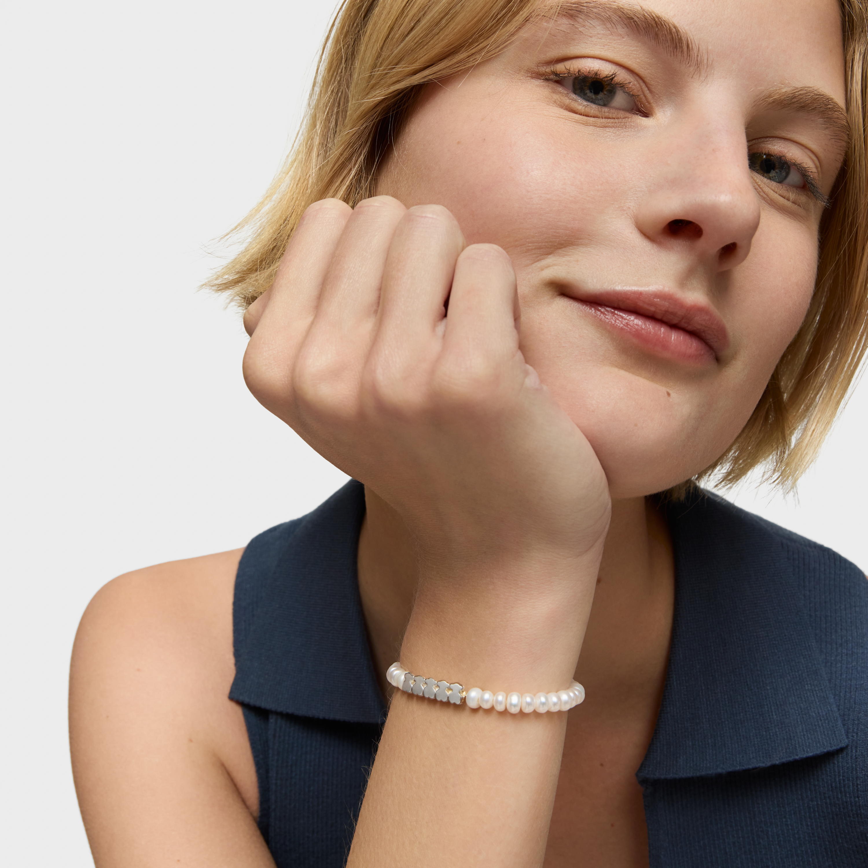 Silver Straight Bracelet with Pearls