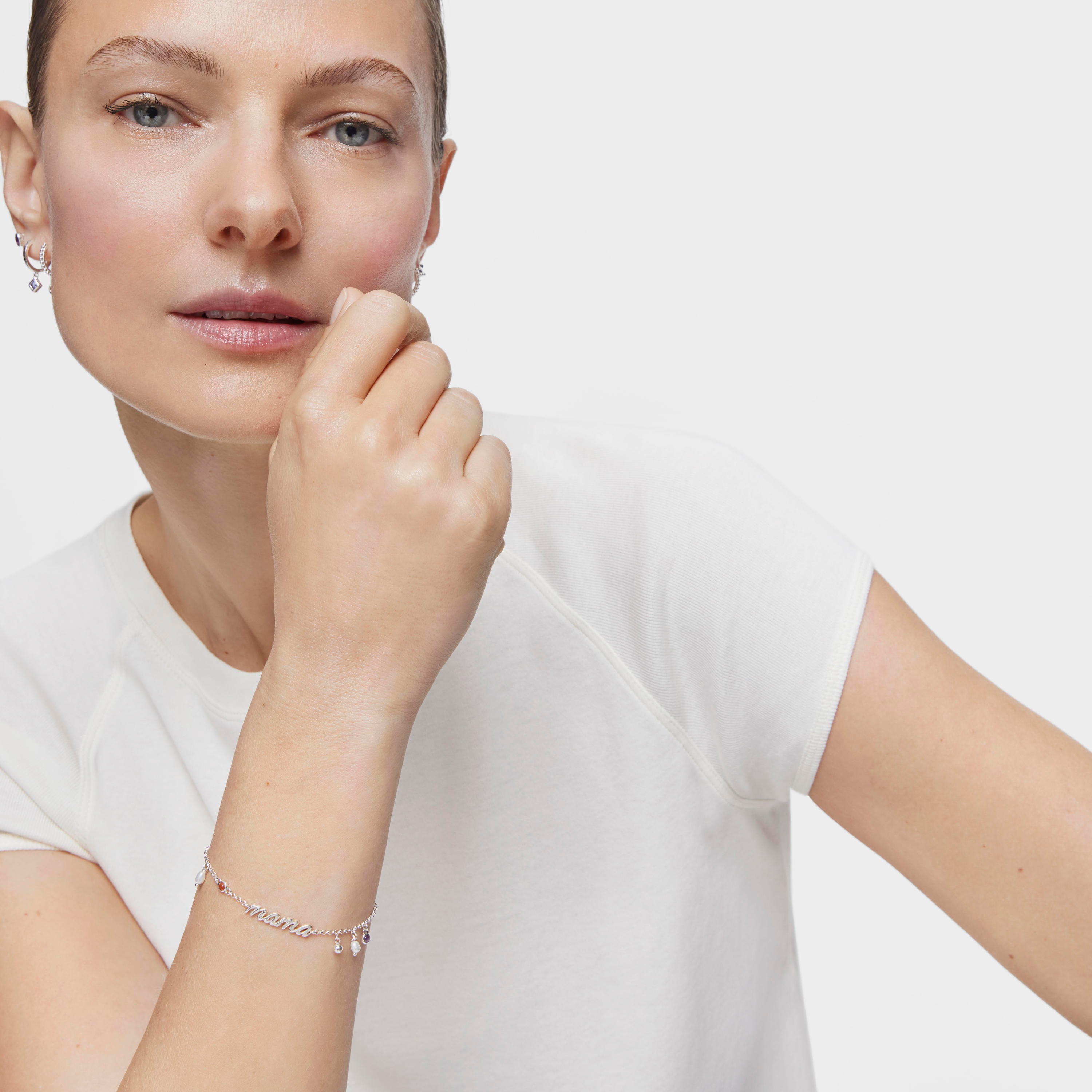 Pulsera Mama de plata, perlas cultivadas y gemas TOUS Mama | TOUS