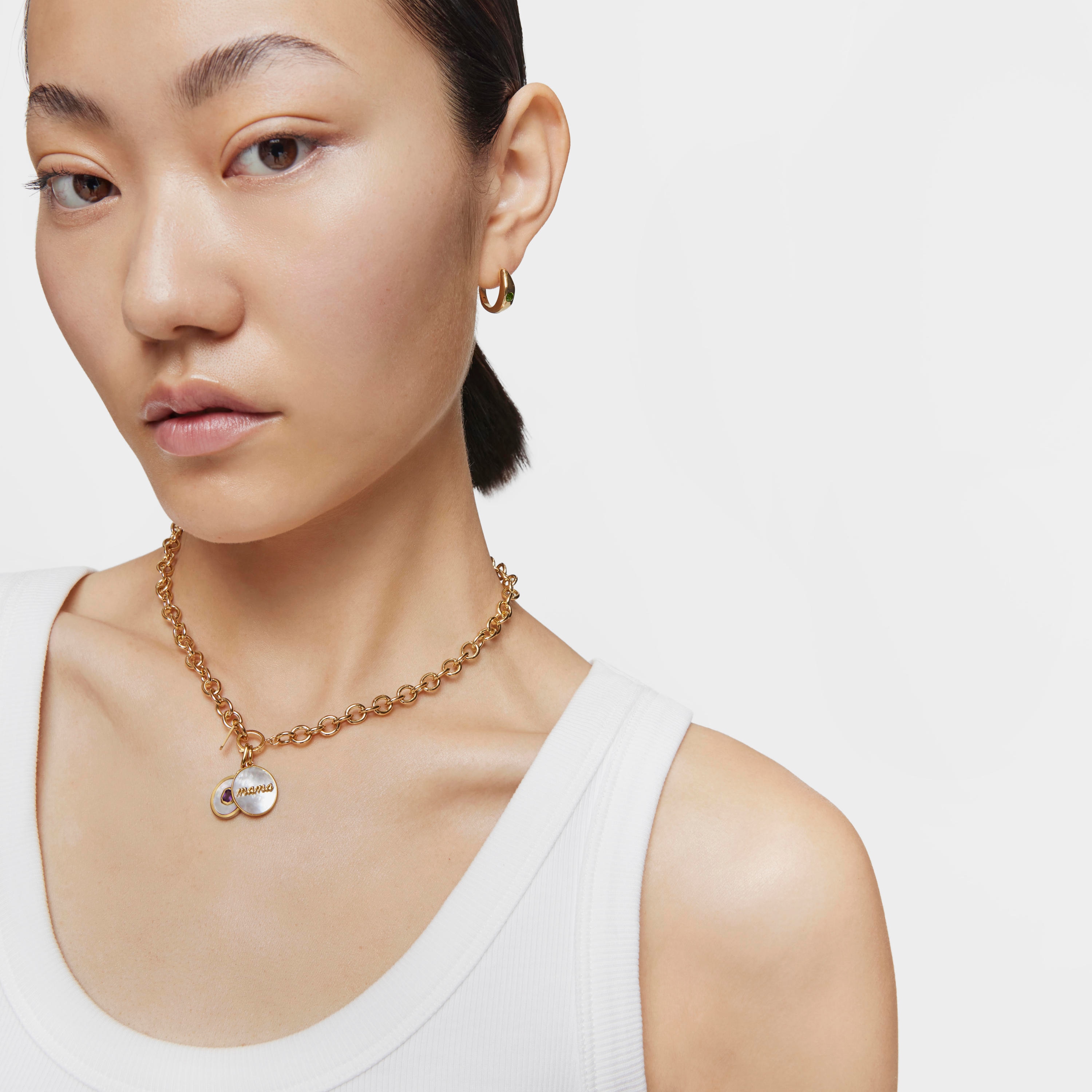 Silver vermeil Mama Reversible medallion pendant with mother-of-pearl and rhodolite TOUS Mama