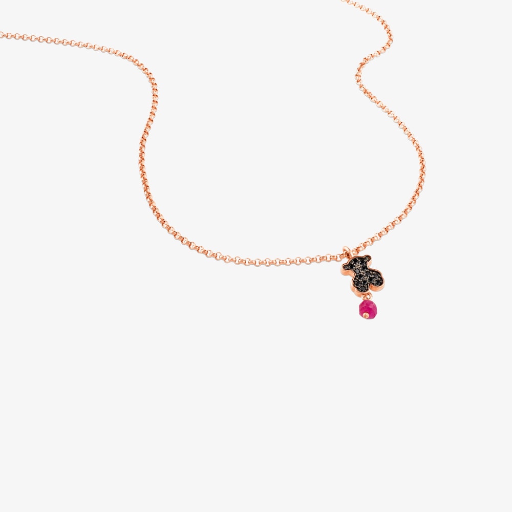 Collana con placcatura in oro rosa 18 kt su argento, spinello e motivo Orsetto con rubino trattato