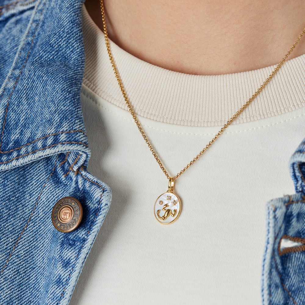 Colgante Escorpio con ba&ntilde;o de oro 18 kt sobre plata, n&aacute;car y topacios TOUS Horoscope