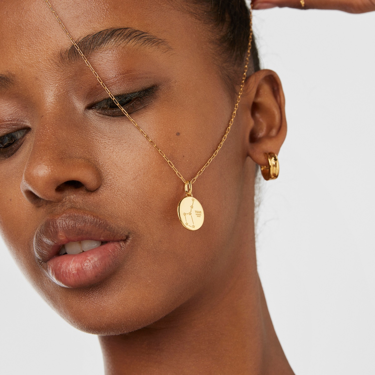 Libra Pendant in silver vermeil with mother-of-pearl and topazes TOUS Horoscope