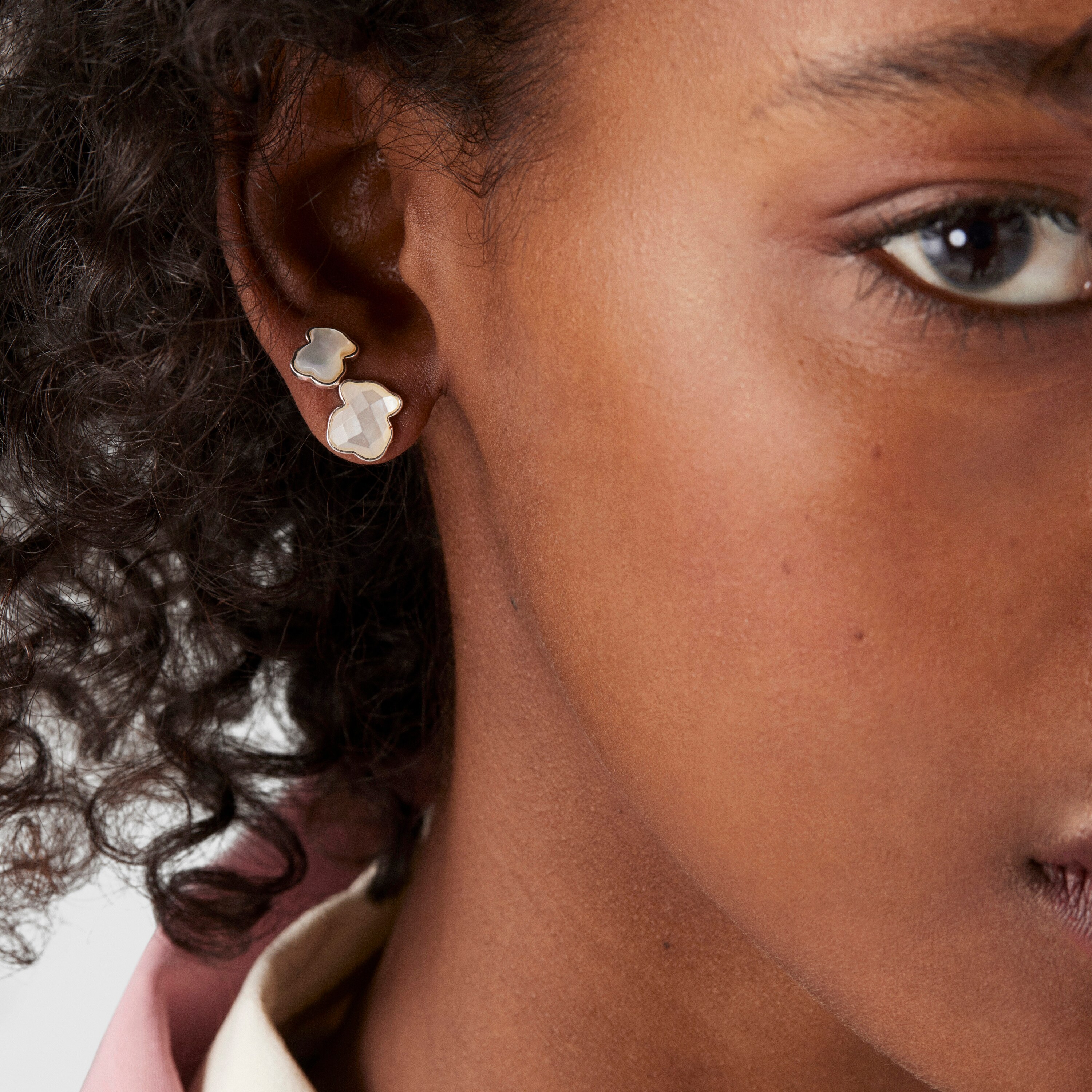 Silver TOUS Color Earrings with faceted mother-of-pearl Bear motif