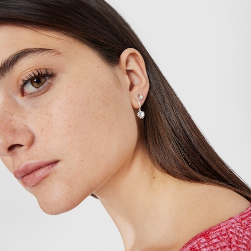 Silver heart motif hoop Earrings San Valentín