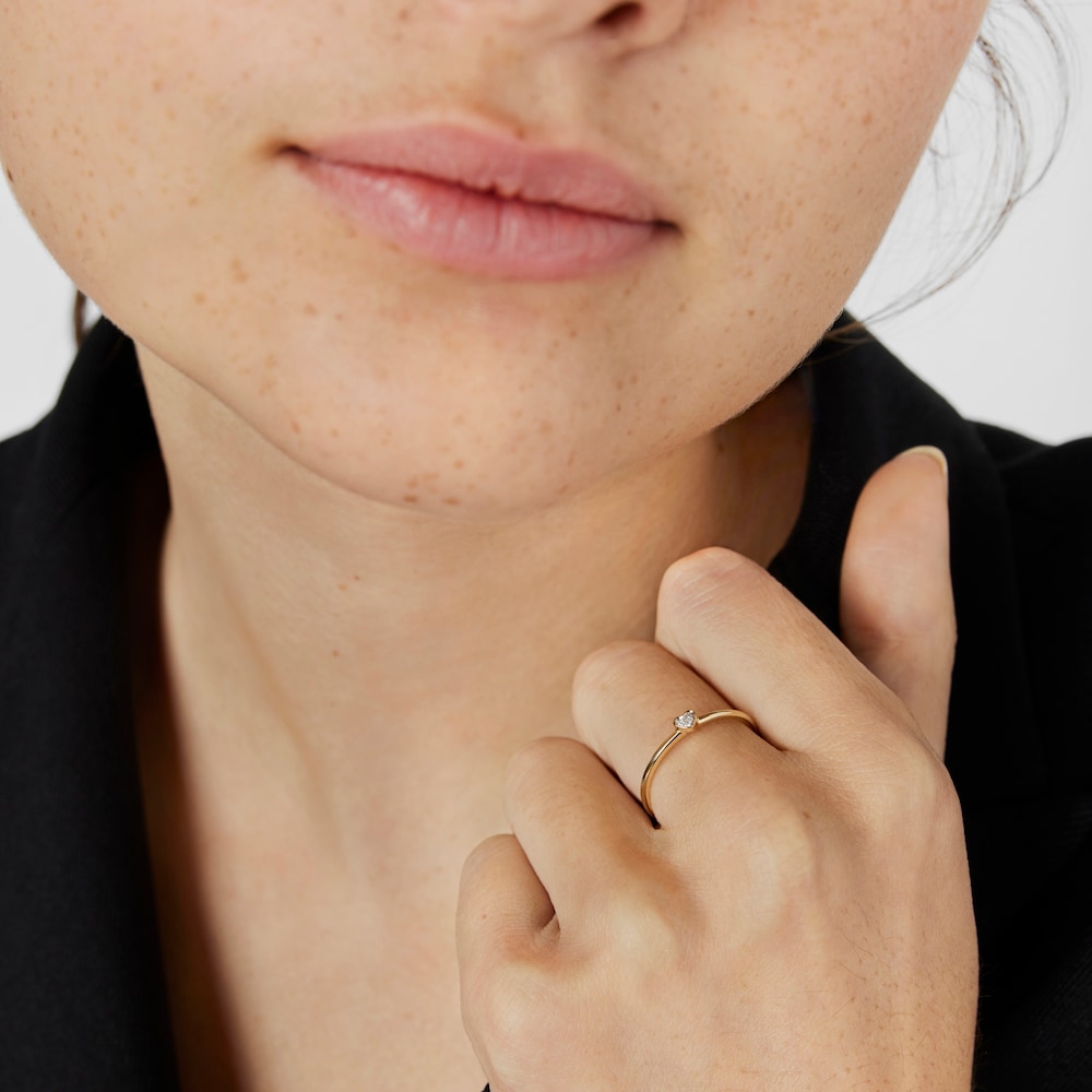 Anillo de oro y diamantes motivo coraz&oacute;n San Valent&iacute;n