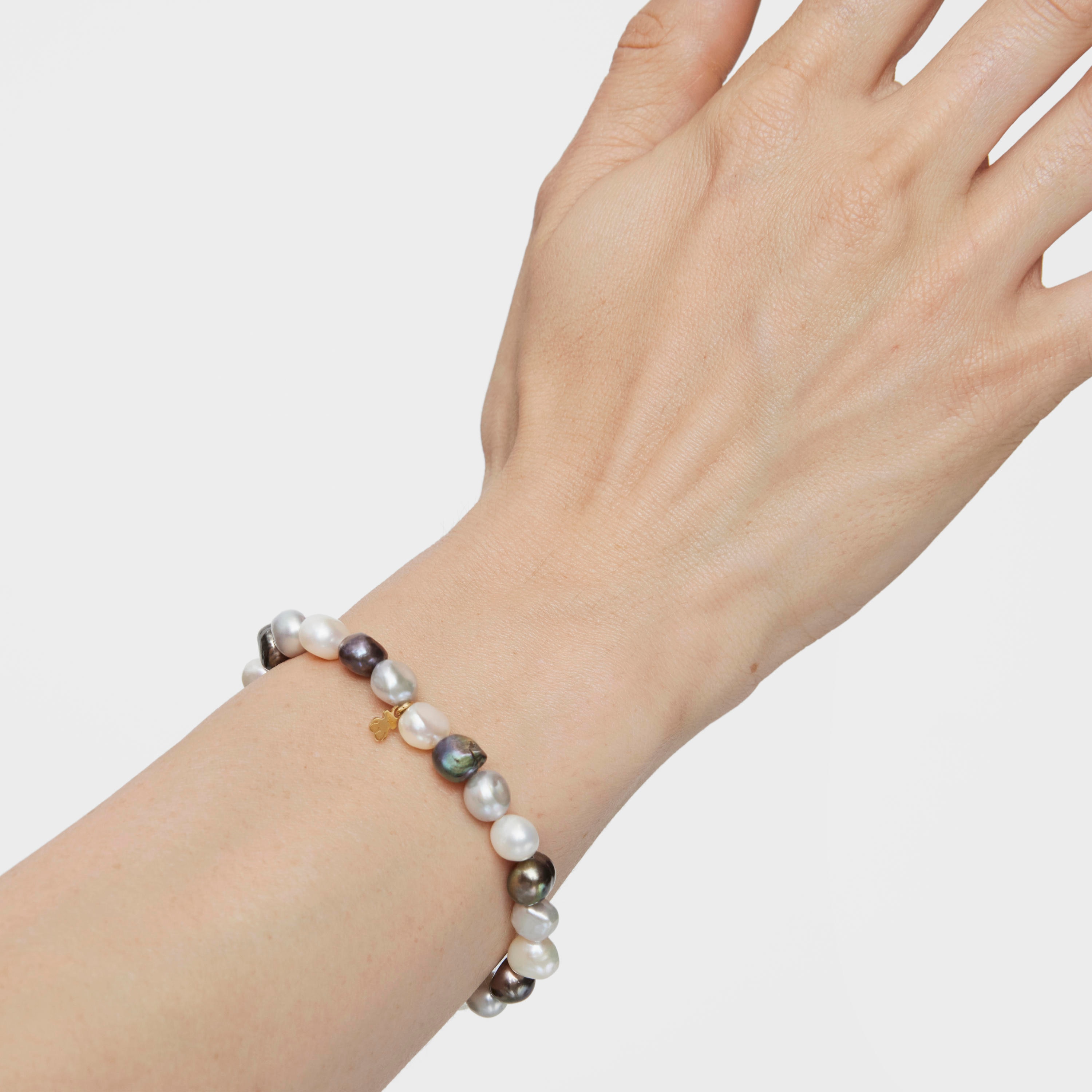  gold Sweet Dolls Bracelet with 18K white, grey and blue baroque pearls and Bear motif