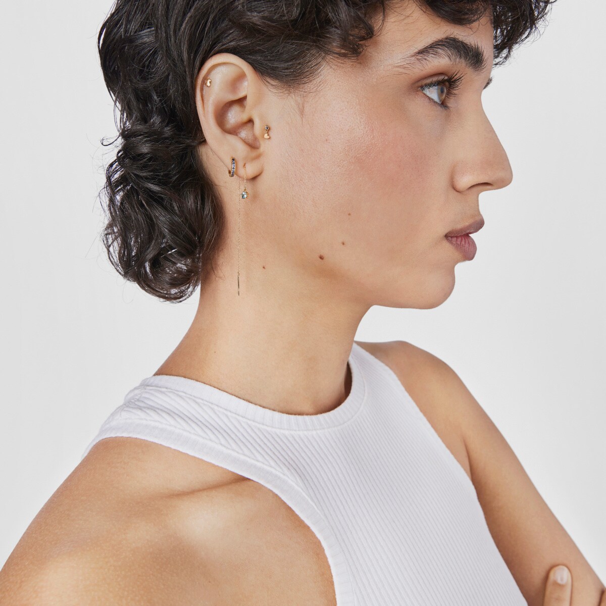 Gold Ear piercing with iolite and heart motif Cool Joy