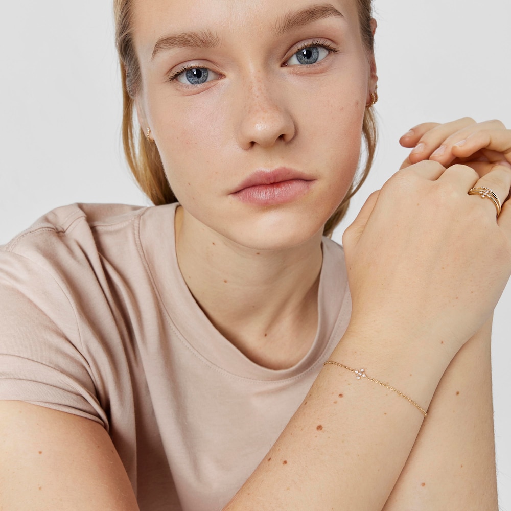 18K solid gold Cross bracelet with diamonds Les Classiques