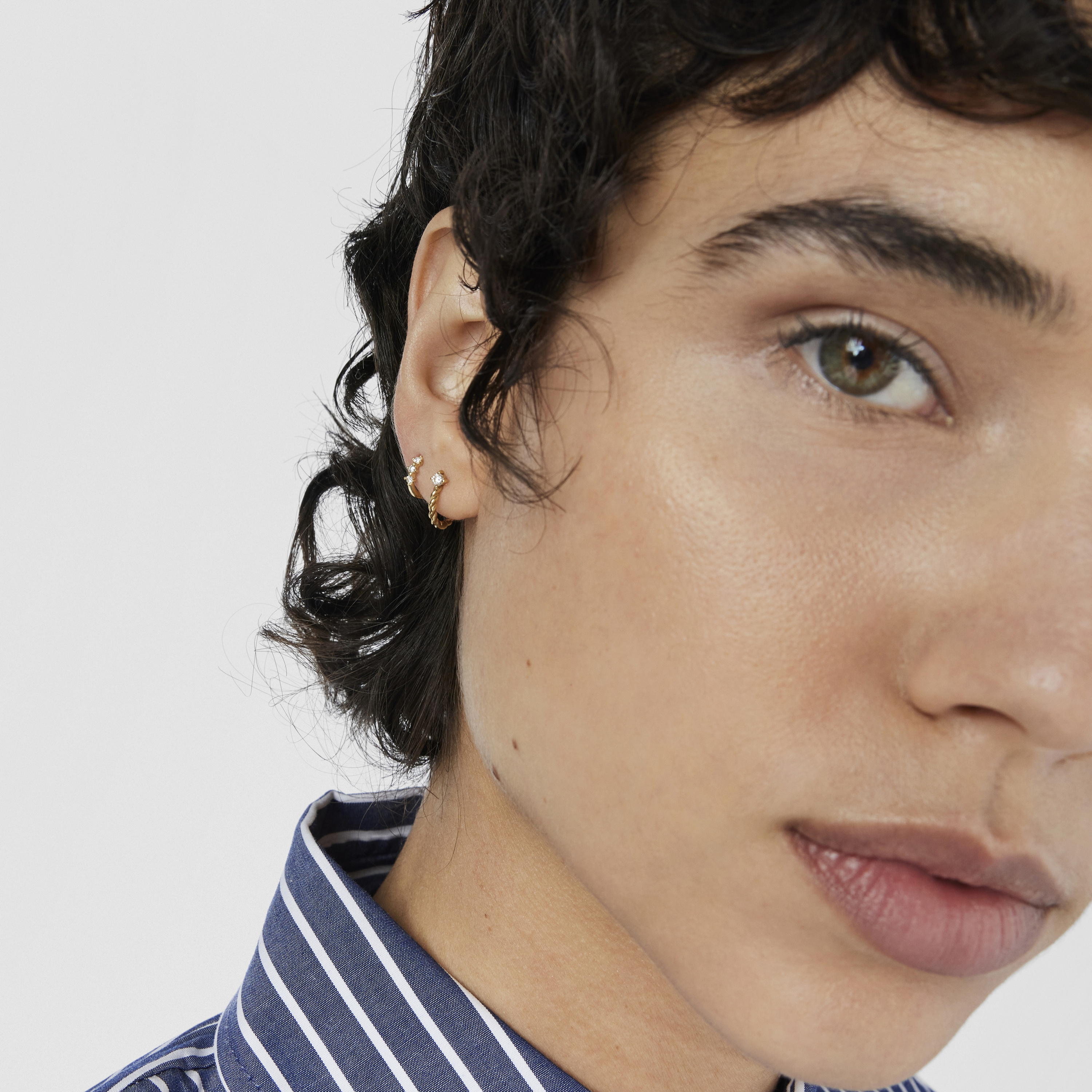 18K solid gold Strip hoop earring with diamonds Les Classiques