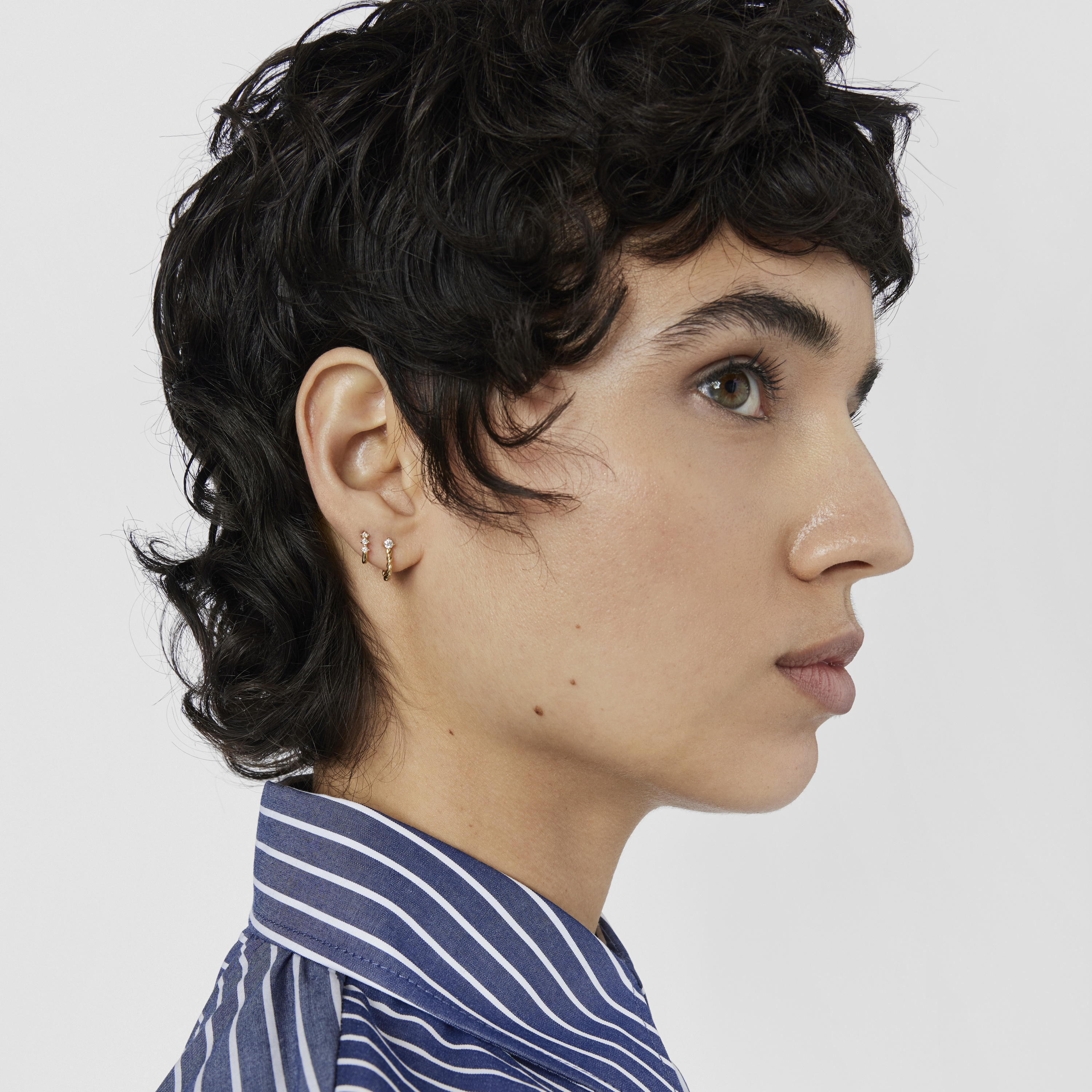 18K solid gold Strip hoop earring with diamonds Les Classiques