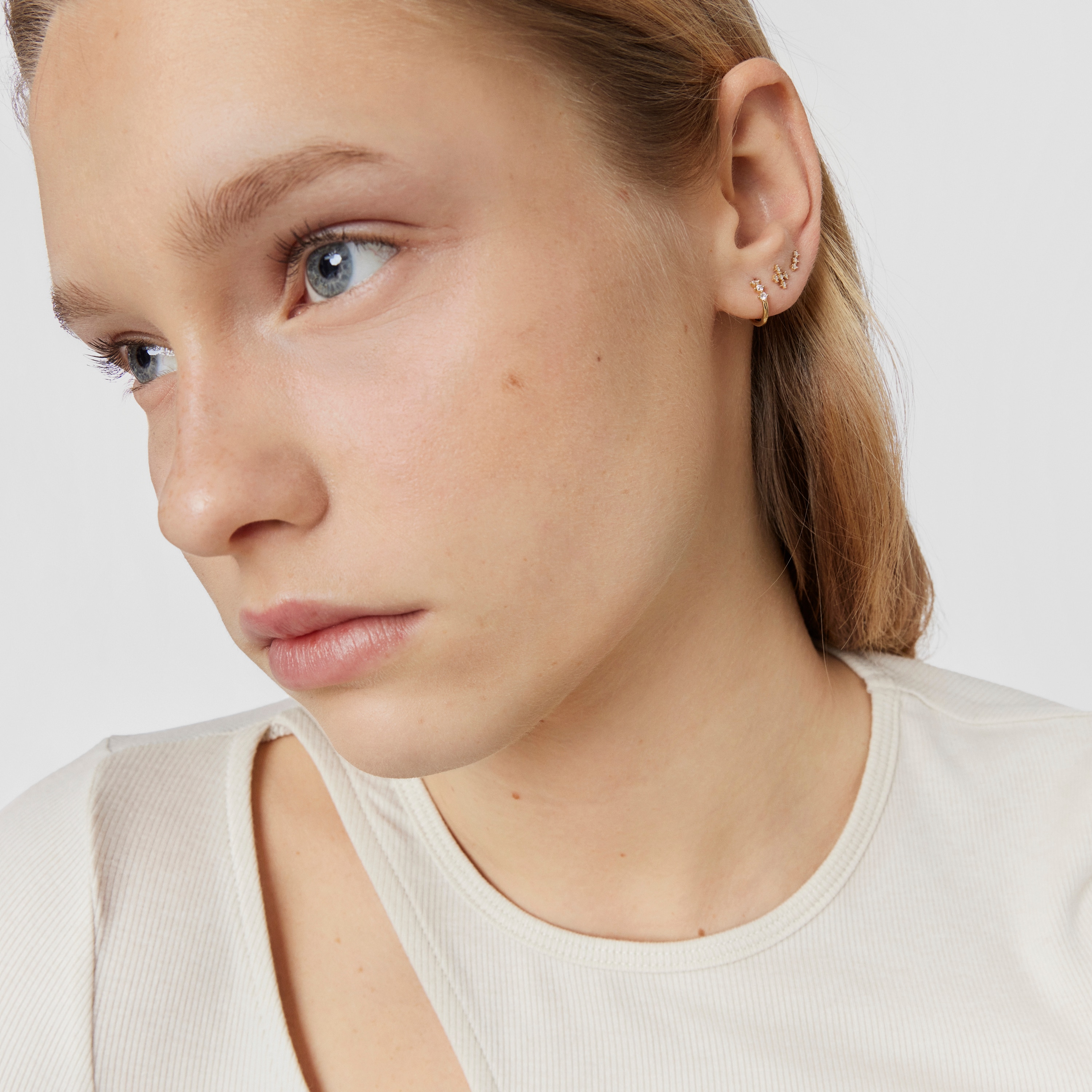 Gold Strip hoop earring with diamonds Les Classiques