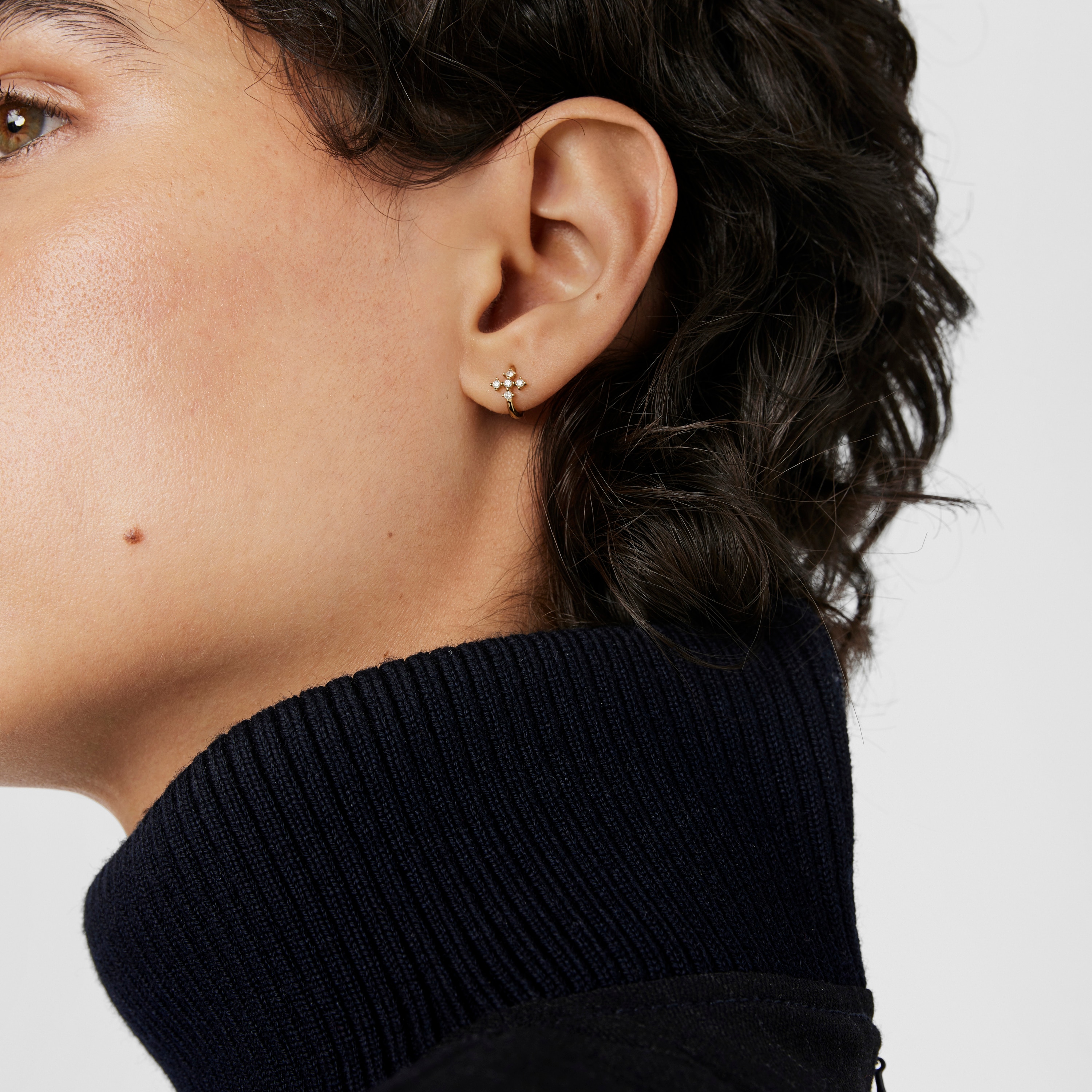 Small 18K solid gold Cross hoop earring with diamonds Les Classiques