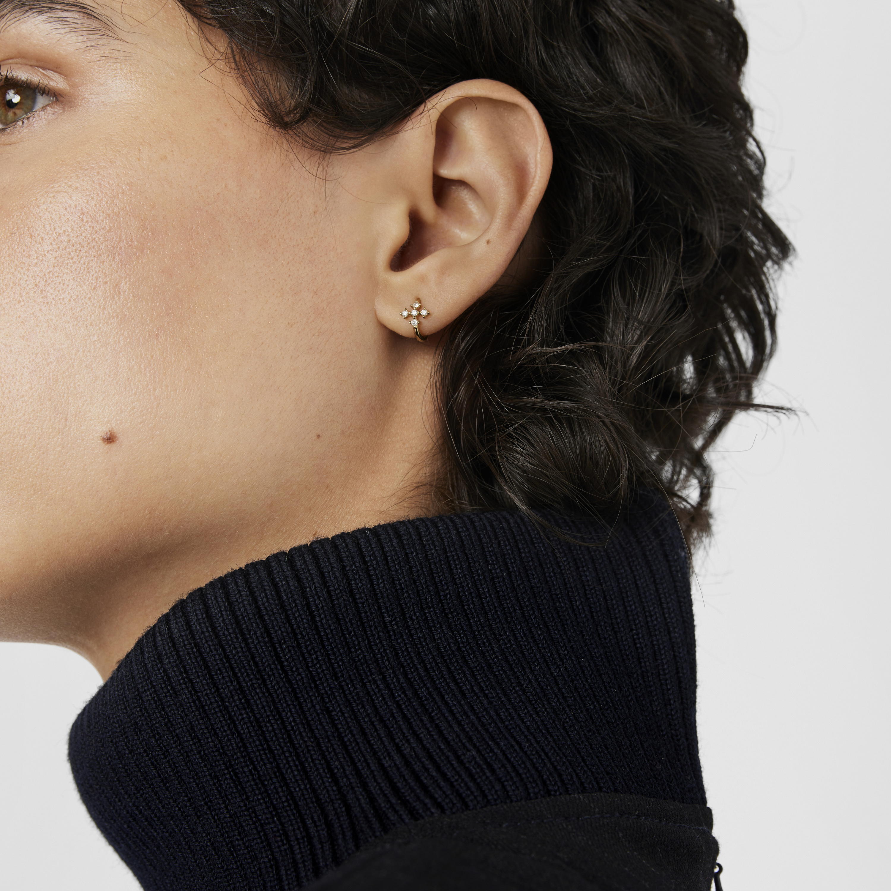 Small 18K solid gold Cross hoop earring with diamonds Les Classiques