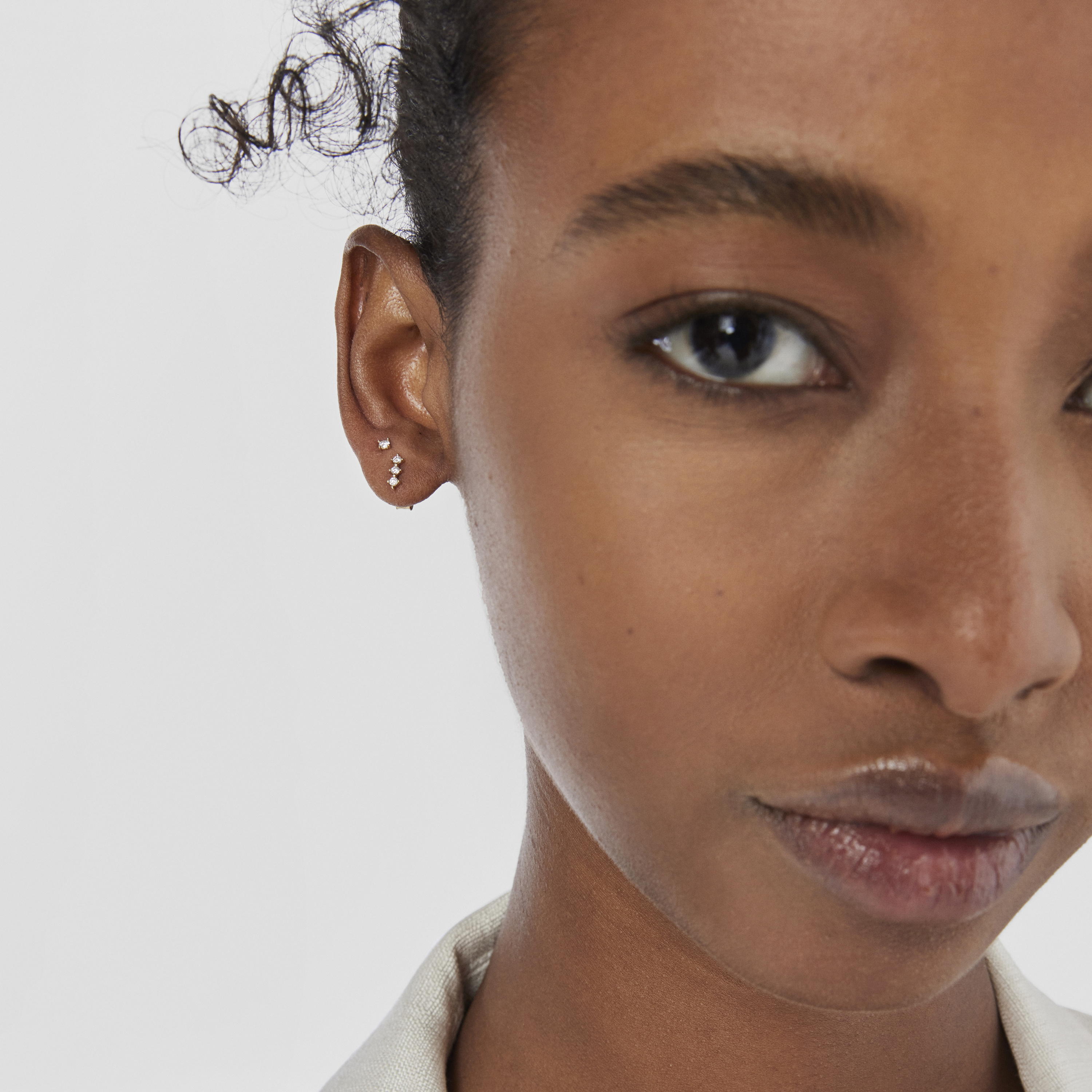 18K solid gold Strip earrings with diamonds Les Classiques