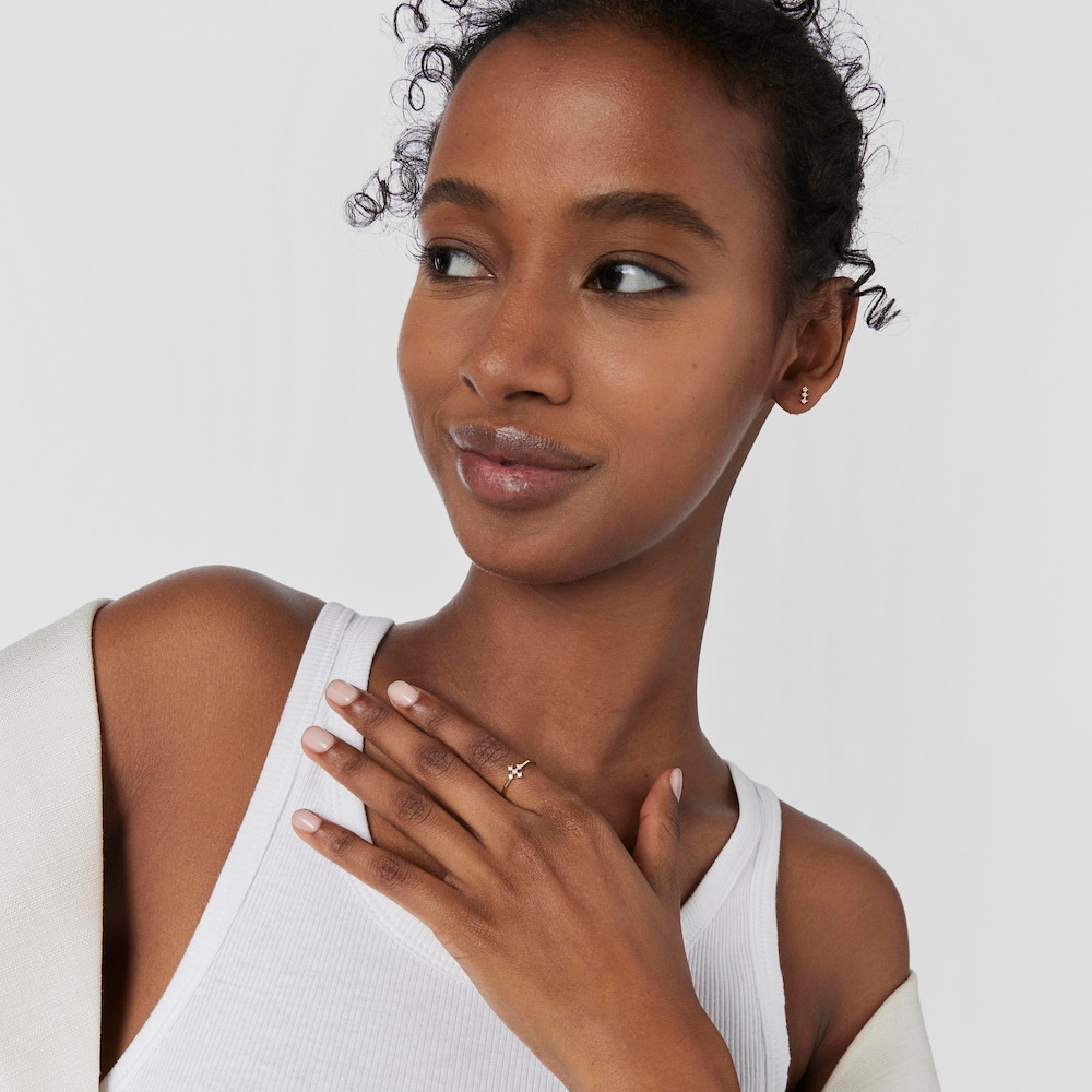 Anillo cruz de oro y diamantes Les Classiques