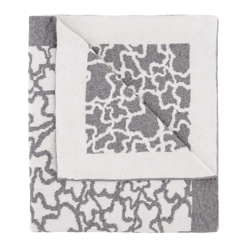 White Kaos reversible blanket