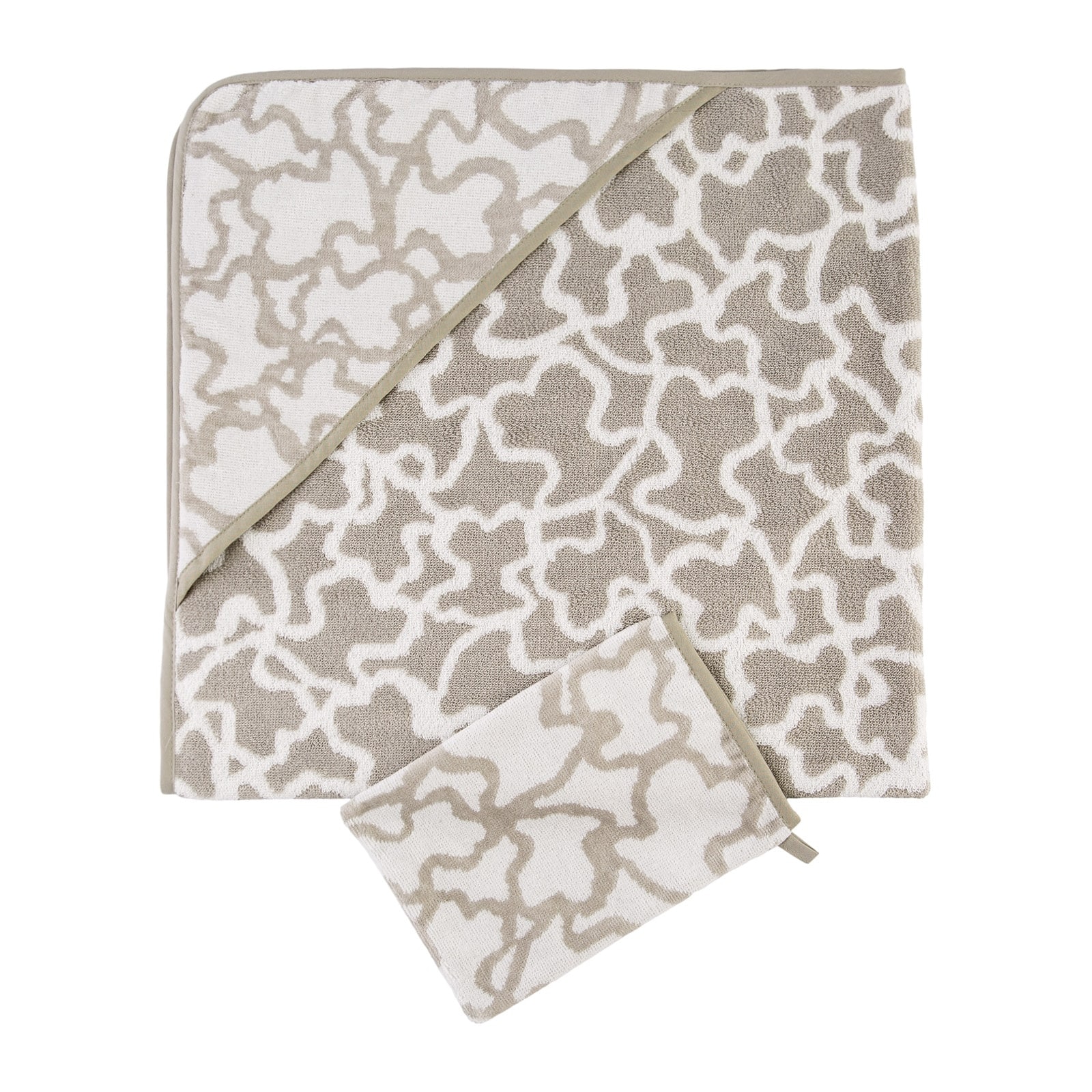 Kaos bath sheet and mittens in