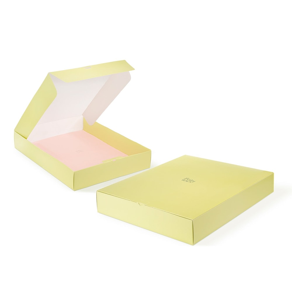 Kaos bath sheet and mittens in pink