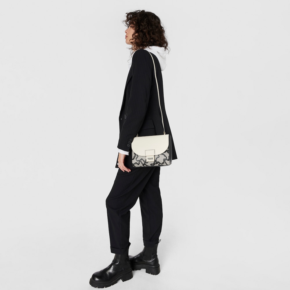 Mała czarna torebka przez ramię Kaos Pix