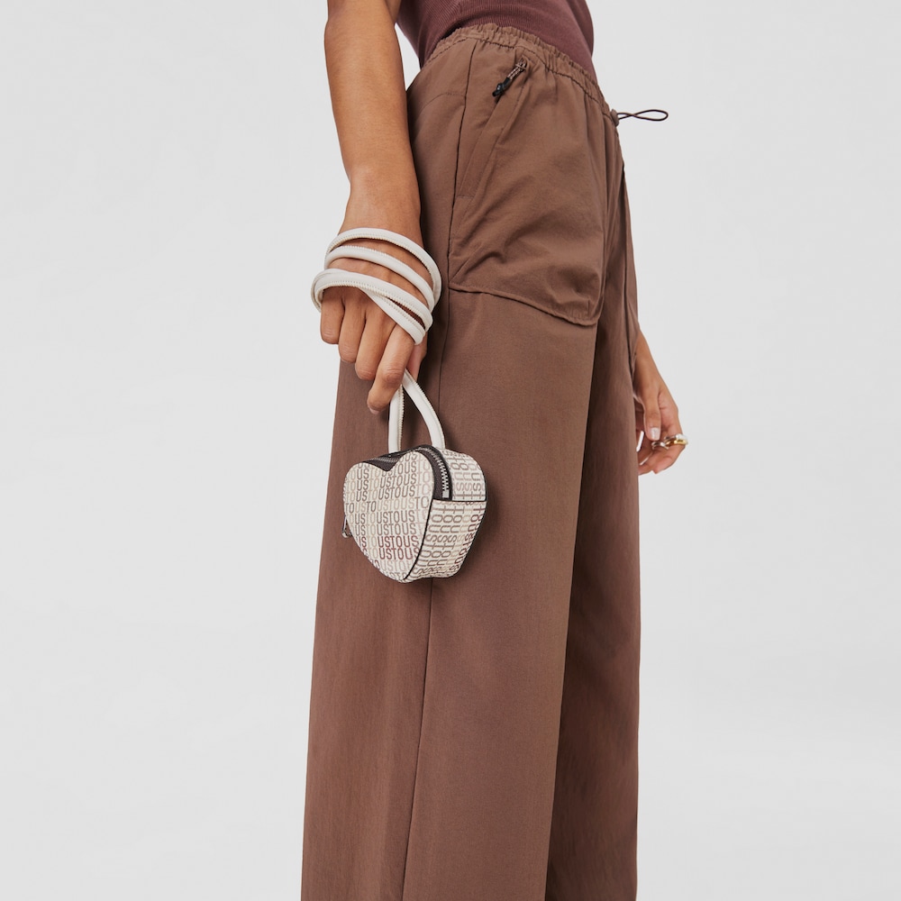 B&eacute;žov&aacute; Z&aacute;vesn&aacute; peňaženka na mince TOUS Cecilia v&nbsp;tvare srdca