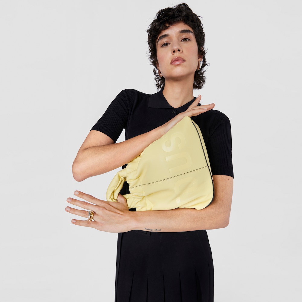 Mittelgro&szlig;e One-Shoulder-Tasche TOUS Cloud aus Leder in Gelb