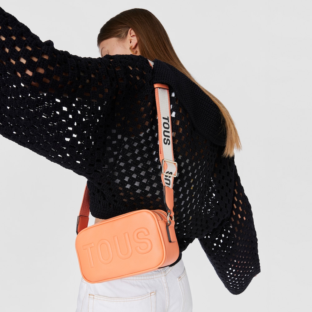 Pomarańczowa torebka przez ramię typu reporter TOUS La Rue