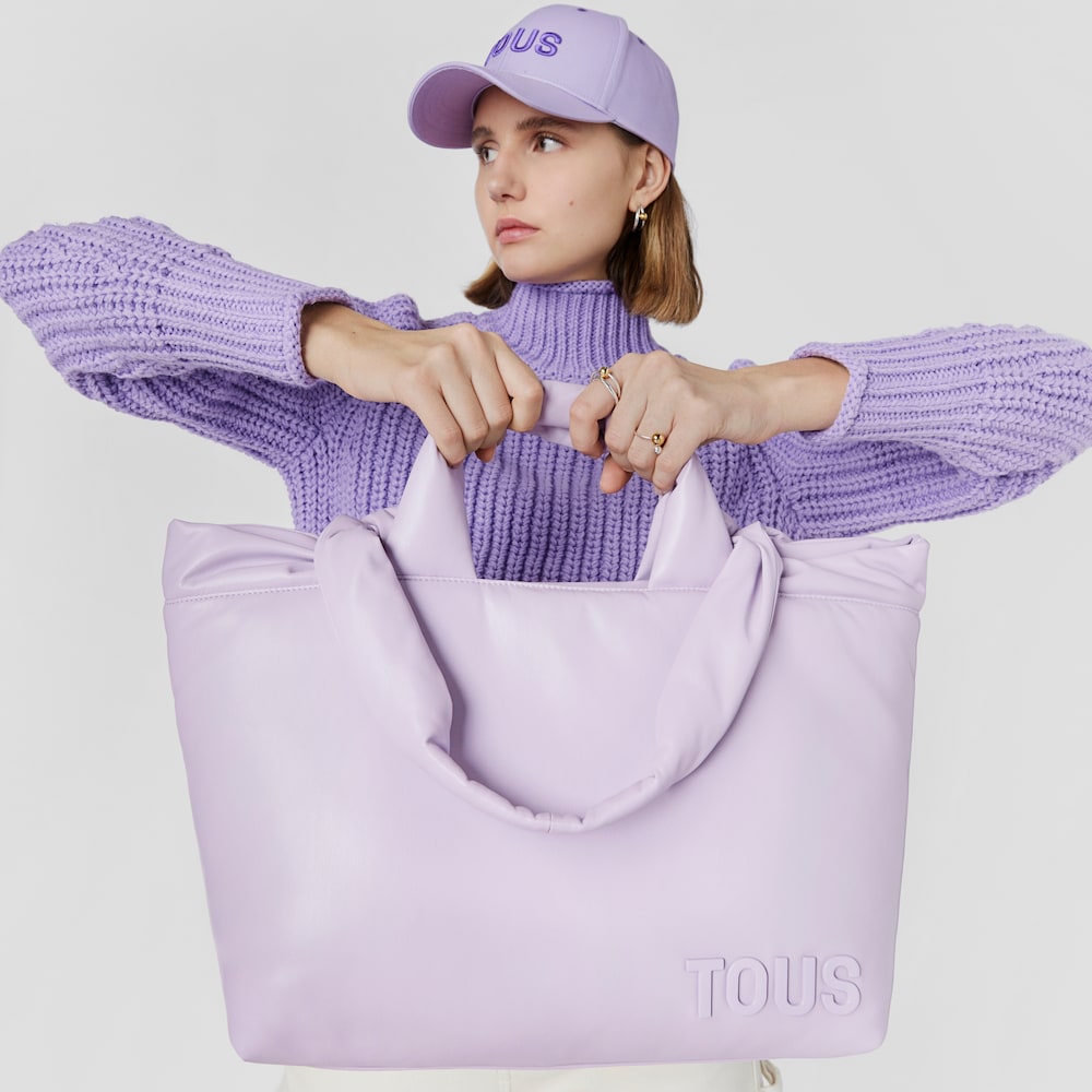 &Mu;&epsilon;&gamma;ά&lambda;&eta; &tau;&sigma;ά&nu;&tau;&alpha;-&kappa;&alpha;&lambda;ά&theta;&iota; TOUS Carol &sigma;&epsilon; &mu;&omicron;&beta; &chi;&rho;ώ&mu;&alpha;