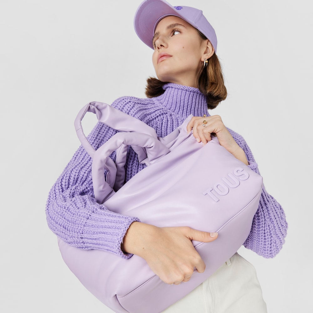 &Mu;&epsilon;&gamma;ά&lambda;&eta; &tau;&sigma;ά&nu;&tau;&alpha;-&kappa;&alpha;&lambda;ά&theta;&iota; TOUS Carol &sigma;&epsilon; &mu;&omicron;&beta; &chi;&rho;ώ&mu;&alpha;