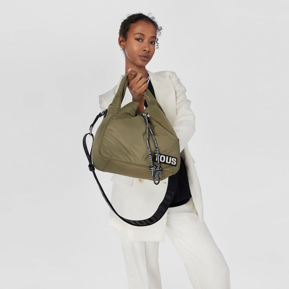 Torebka typu worek w kolorze khaki TOUS Carol Soft