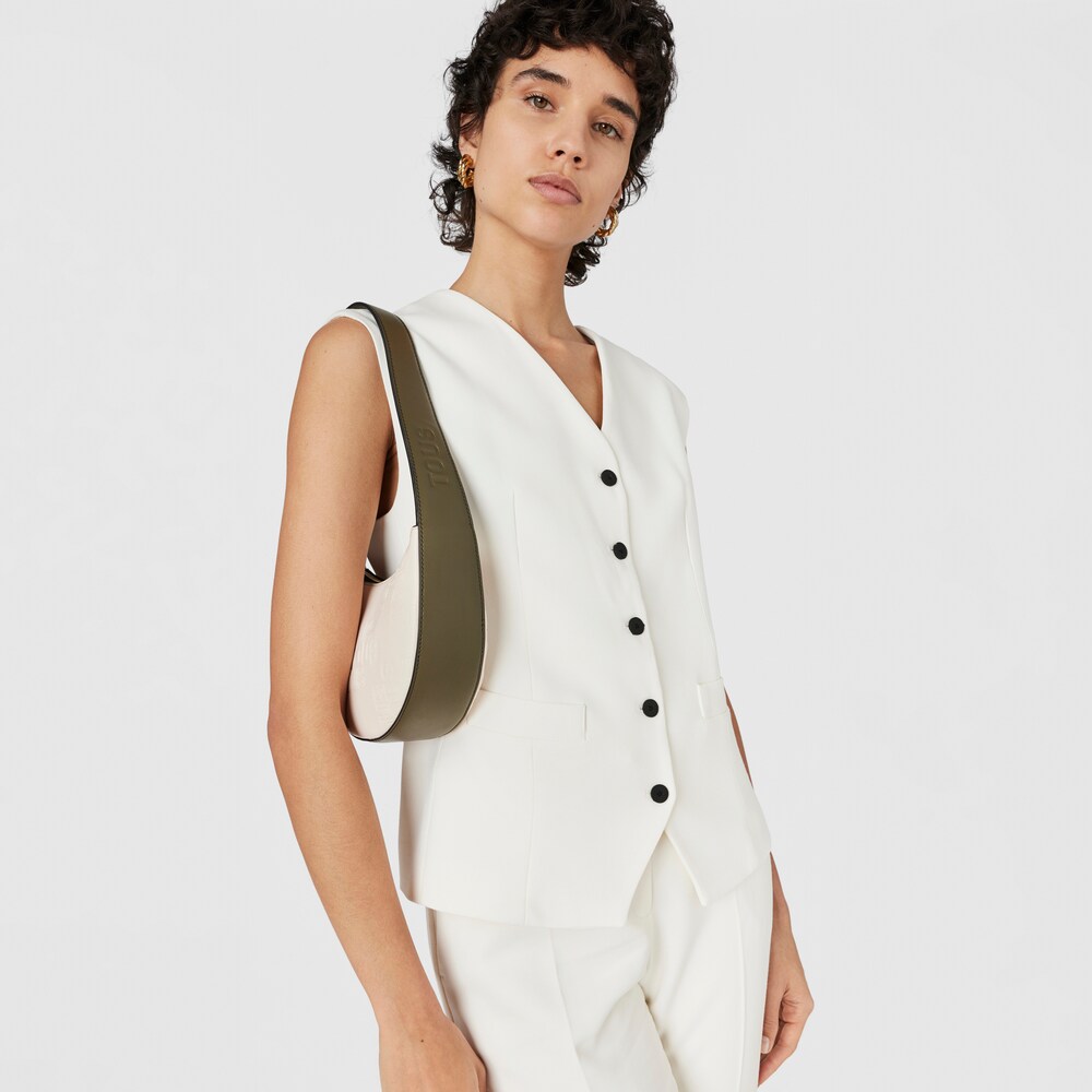 &Tau;&sigma;ά&nu;&tau;&alpha; ώ&mu;&omicron;&upsilon; TOUS Nanda &sigma;&epsilon; &mu;&pi;&epsilon;&zeta; &kappa;&alpha;&iota; &chi;&alpha;&kappa;ί &chi;&rho;ώ&mu;&alpha;