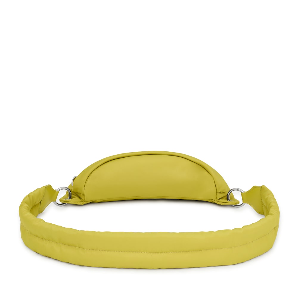 Torebka na pasek TOUS Marina w kolorze limonkowej zieleni.