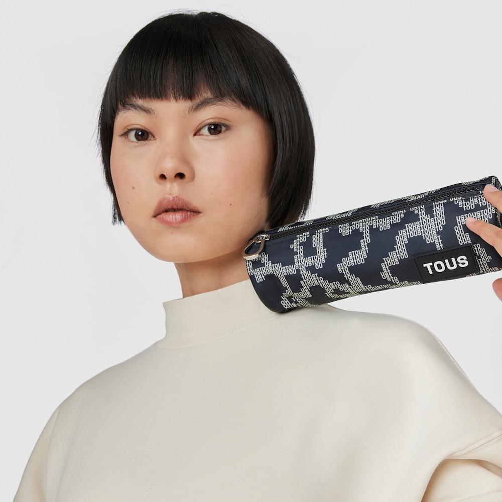 Estojo preto Kaos Pix Soft