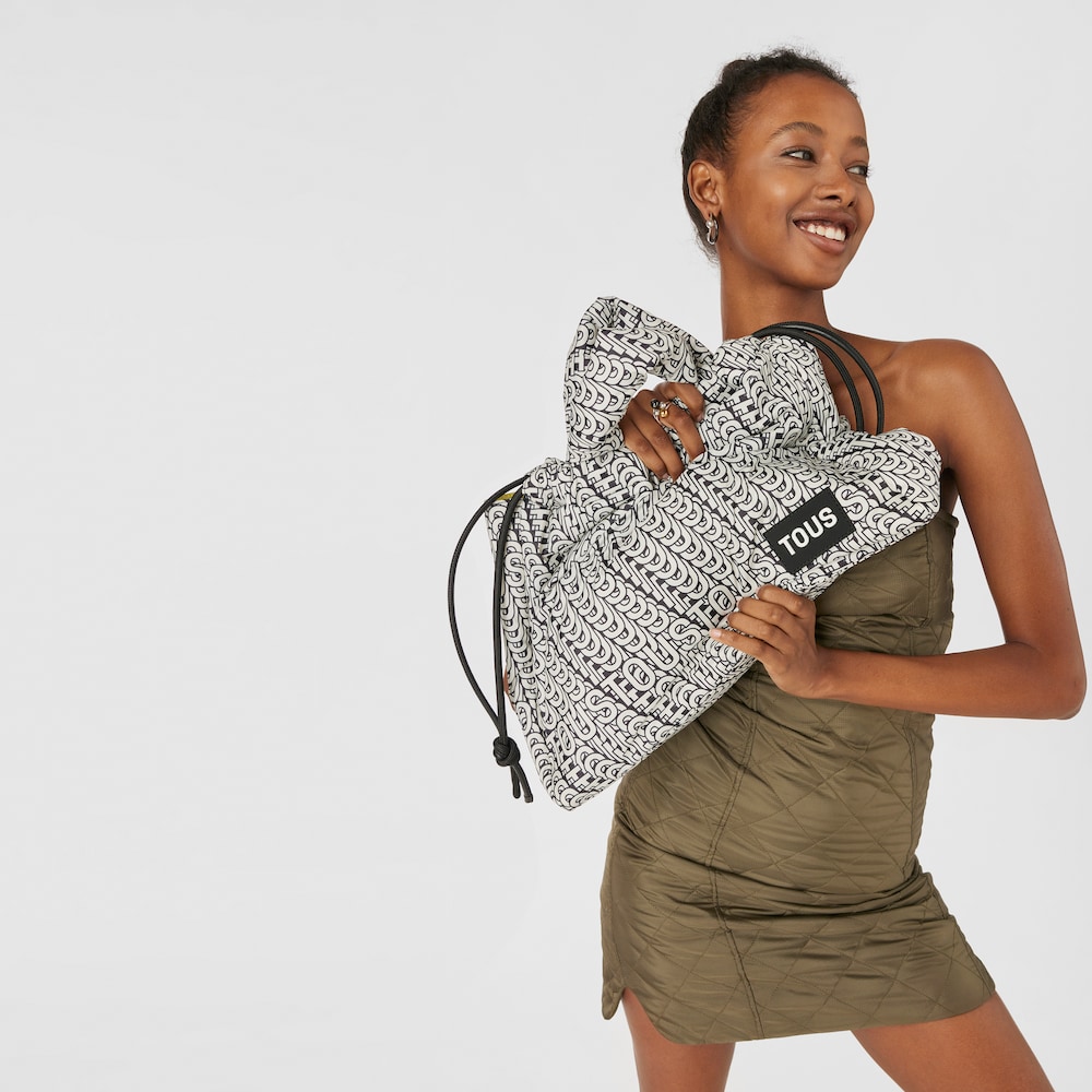 Borsa monospalla grande bianca e nera TOUS Cloud Soft