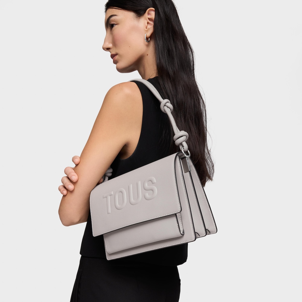 Středně velk&aacute; &scaron;ed&aacute; Crossbody kabelka TOUS La Rue New Audree
