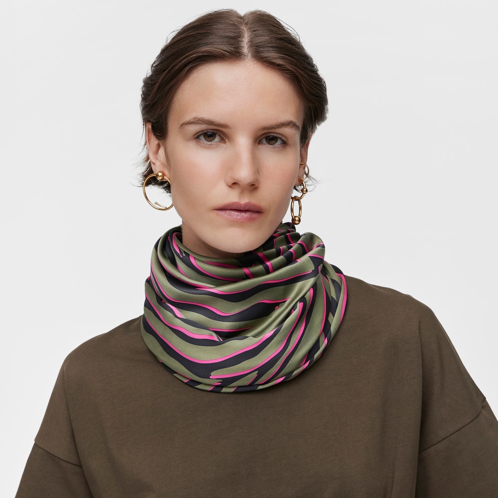 Foulard caqui TOUS Zebra