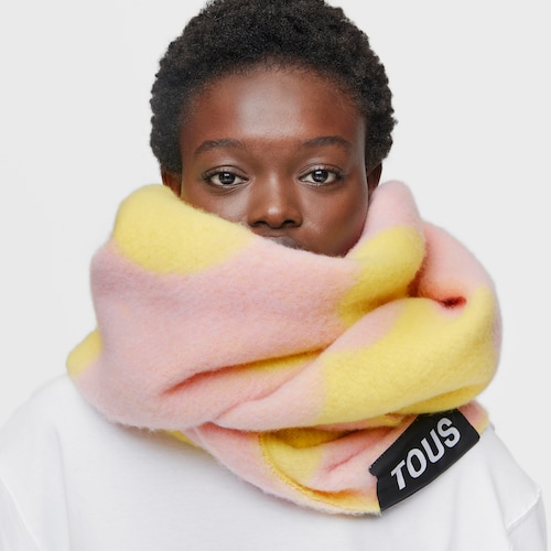 Pink Muffler TOUS Candy Flowers