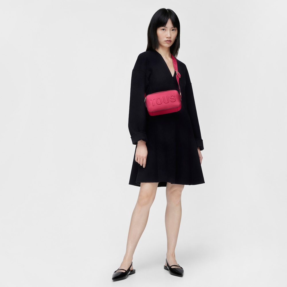 Fuksiov&aacute; Crossbody kabelka bandolera TOUS La Rue New