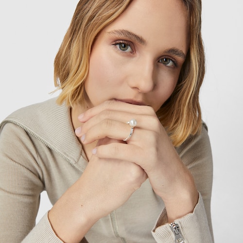 Silver Straight Ring with Pearl