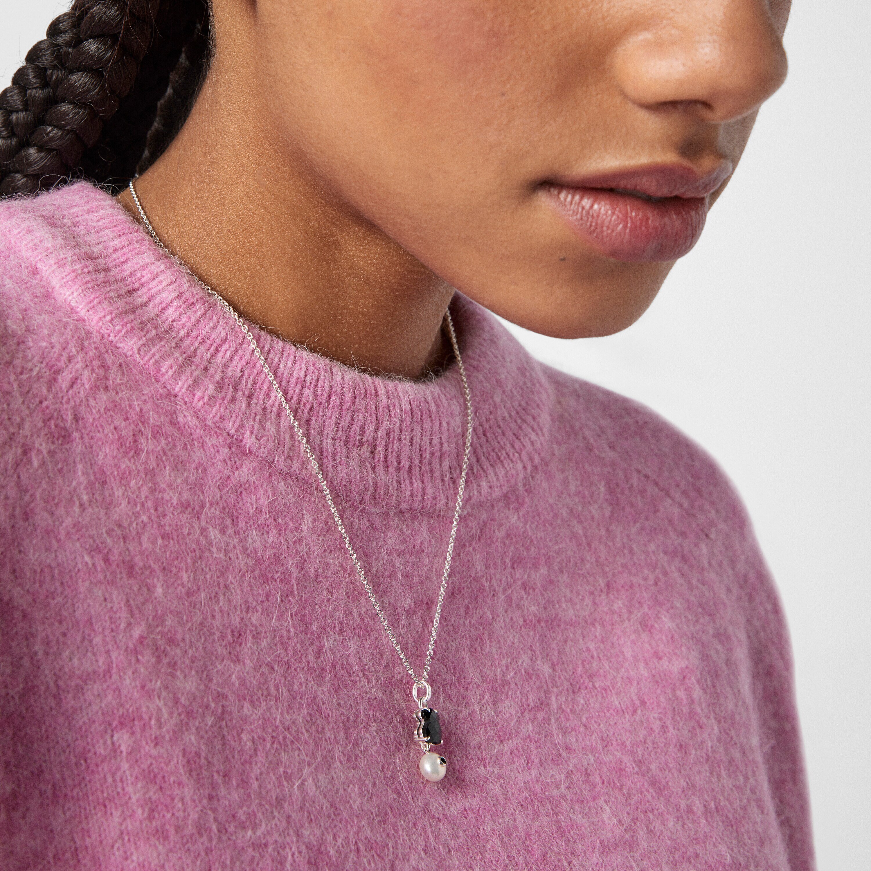 Silver Erma Necklace with Onyx, Pearl and Spinel