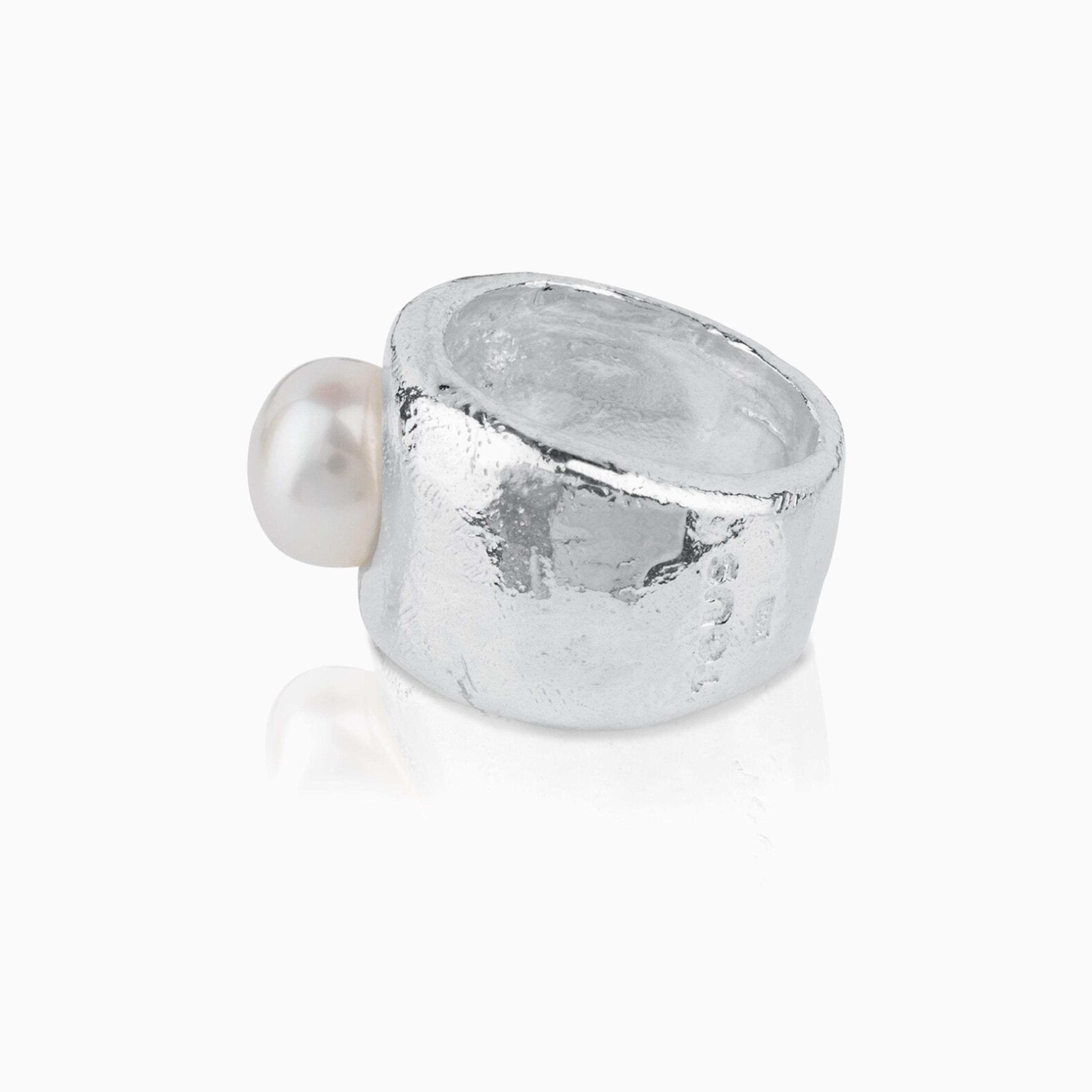 Silver Duna Ring with Pearl