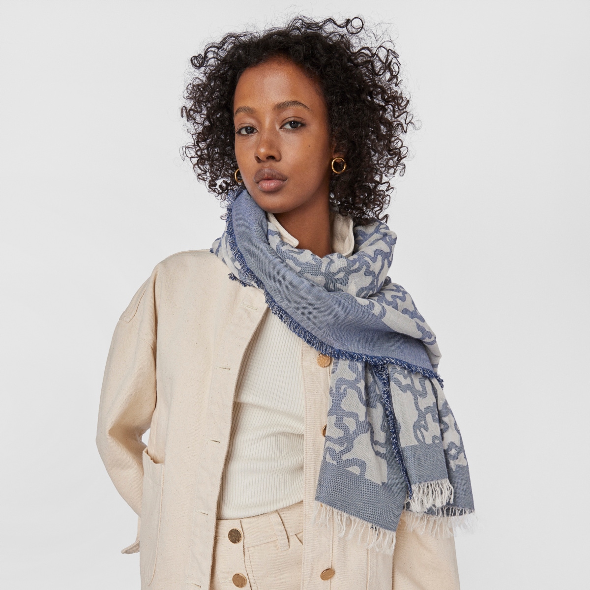 Kaos Scarf