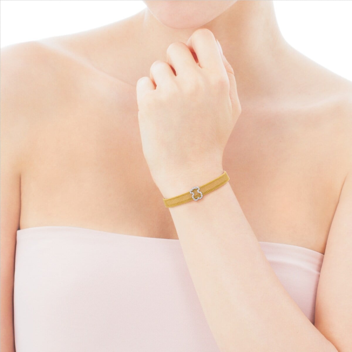 White and yellow gold Icon Mesh Bracelet with Diamonds Bear motif Total carat weight: 0,14ct