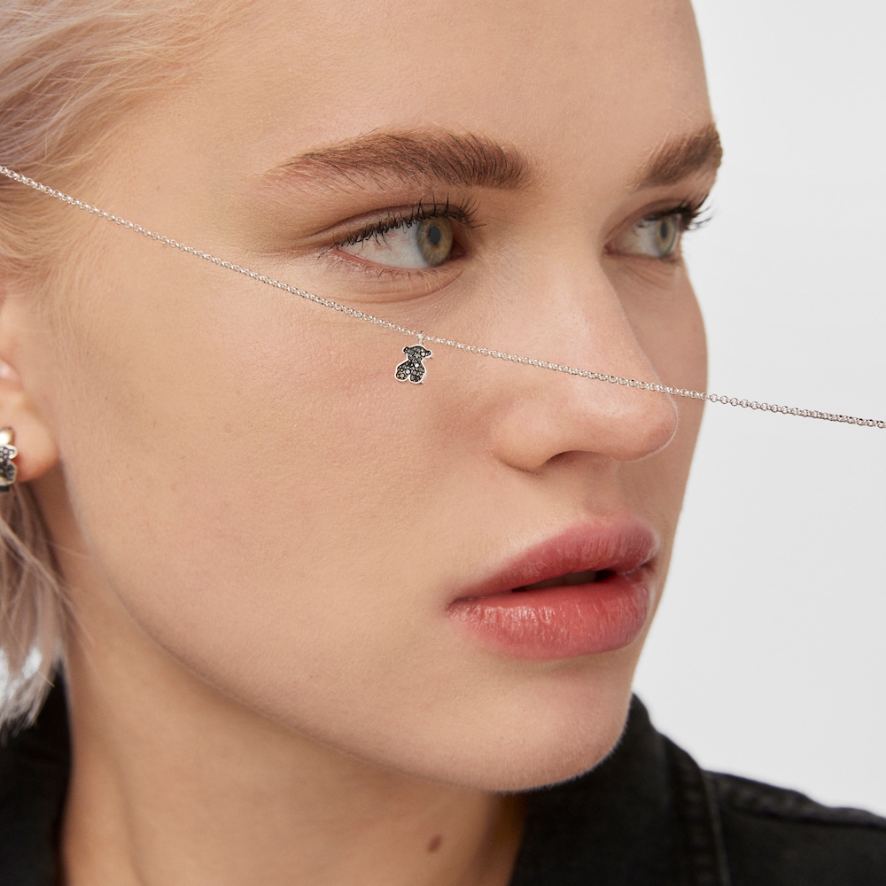 Silver Motif Necklace with Spinel