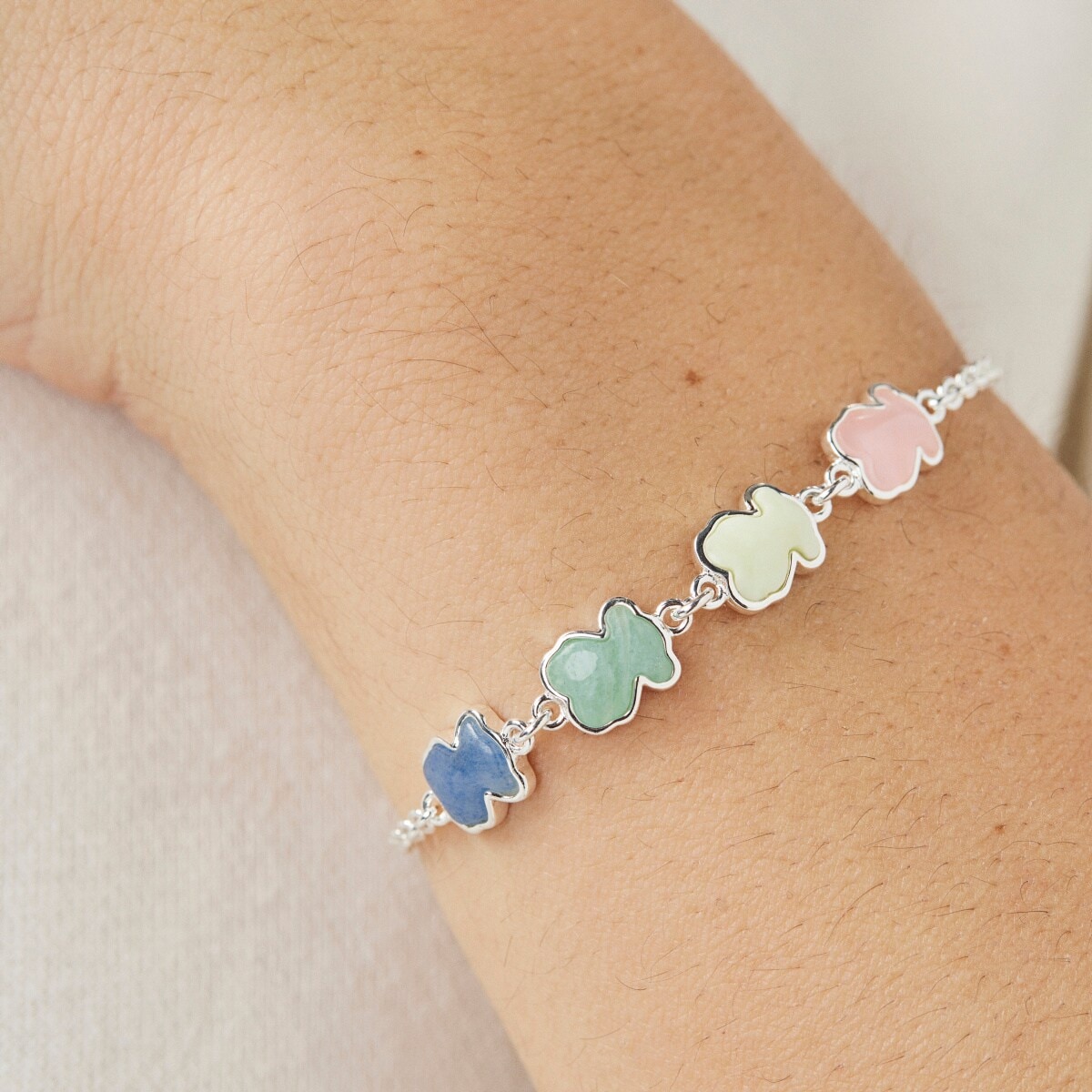 Pulsera de plata con cuatro gemas multicolor TOUS New Color Pulsera de plata con cuatro gemas multicolor TOUS New Color