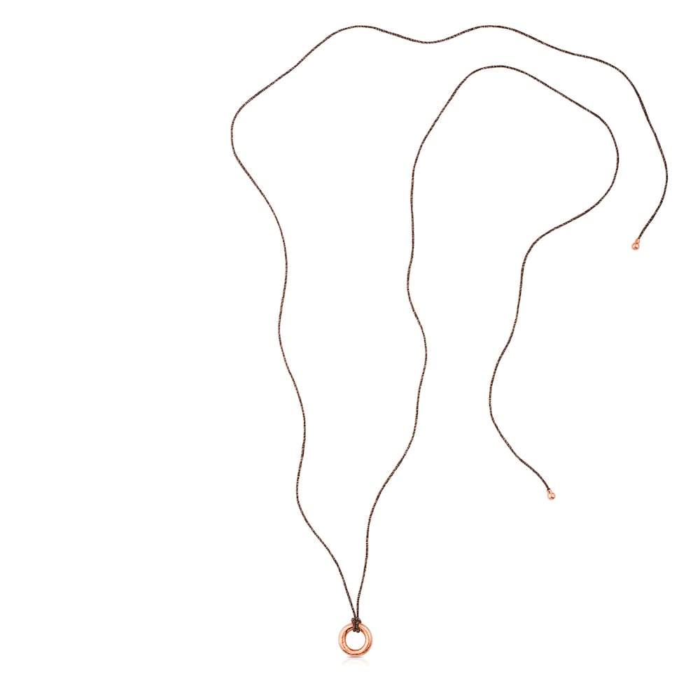 Collar Duna Tube con ba&ntilde;o de oro rosa 18 kt sobre plata y cord&oacute;n marr&oacute;n